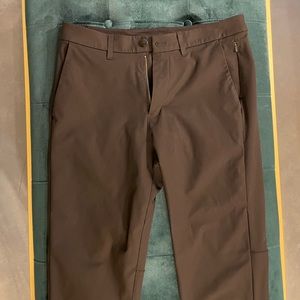 Lululemon Men’s Commission Slim-Fit Pants 32”